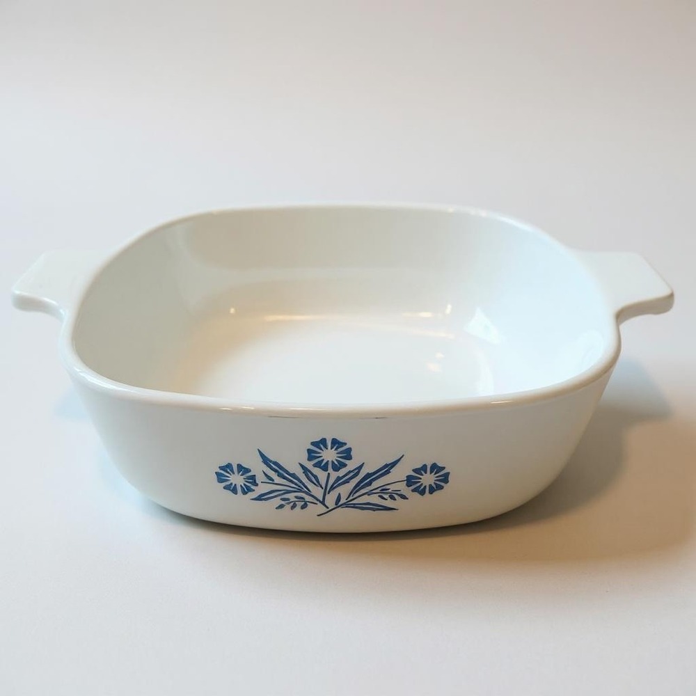 Corning Ware P-1-B Cornflower Baking Dish Casserole Square 1 Qt Vintage USA